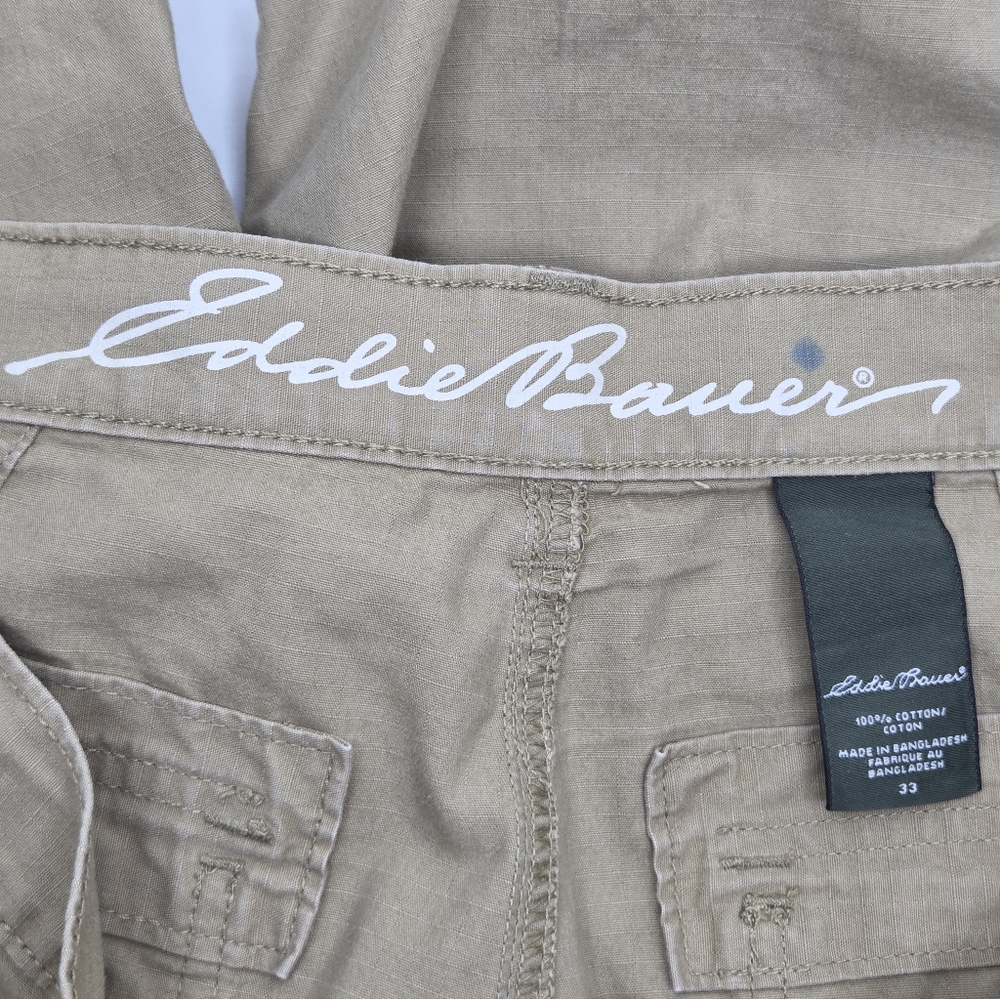 Eddie Bauer Size 33 Men's Khaki Cargo Shorts 100% Cotton - Picture 6 of 8